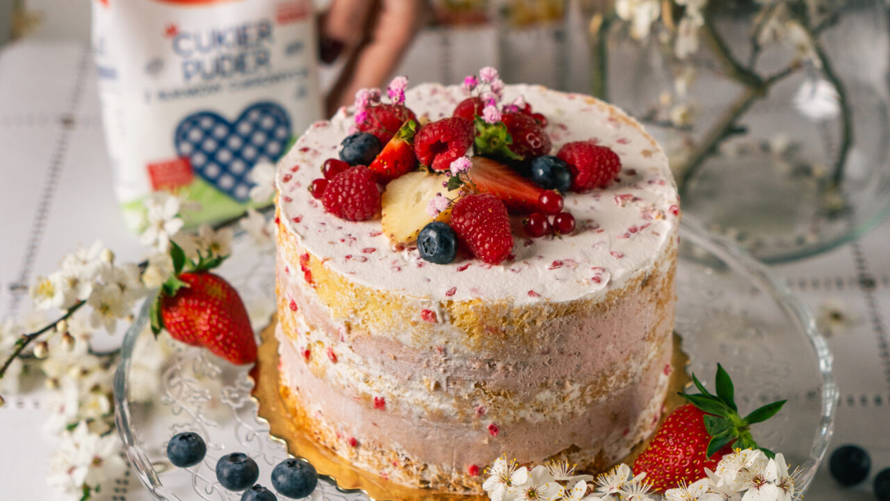 Torcik różany z mascarpone i malinami 