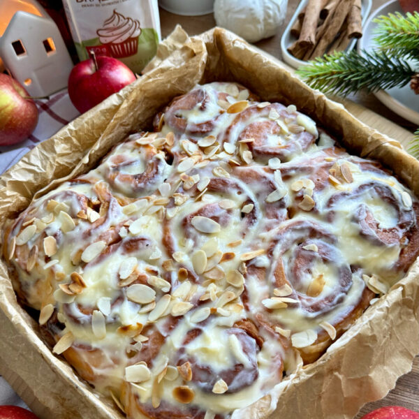 Rollsy cynamonowe z jabłkami