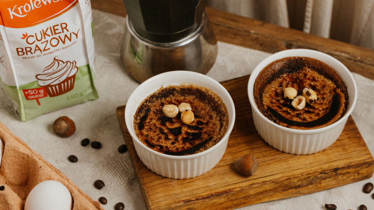 Crème Brûlée z kawą i pastą z orzechów laskowych