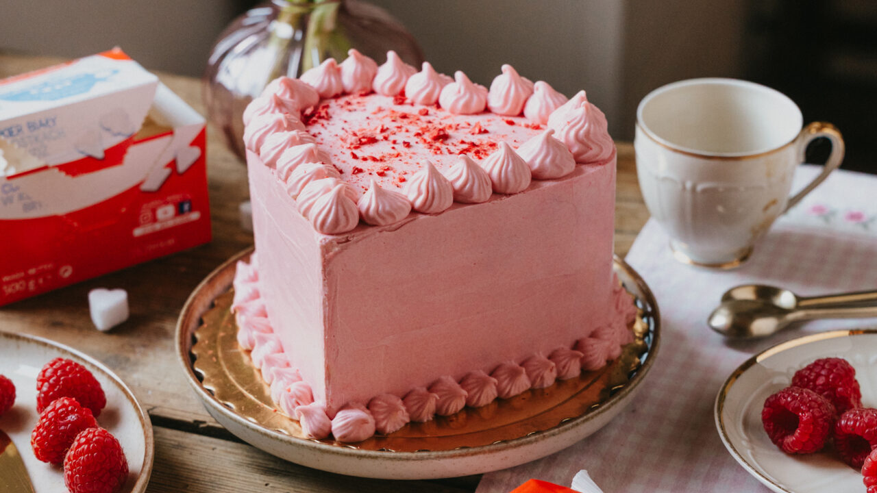 Pink Velvet Dream Cake 