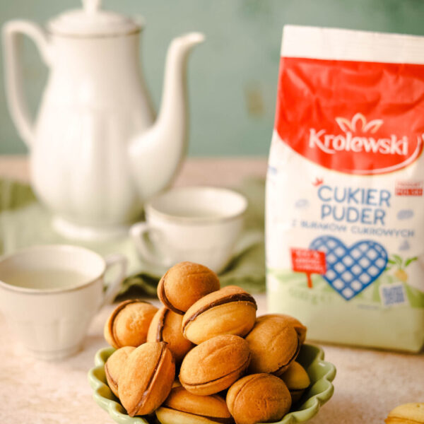 Kruche ciasteczka z&nbsp;czekoladowo-orzechowym kremem