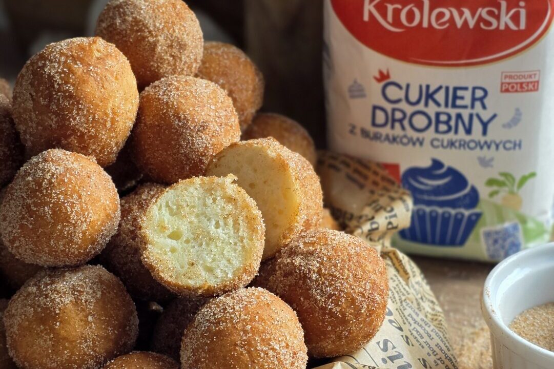 Mini pączki serowe