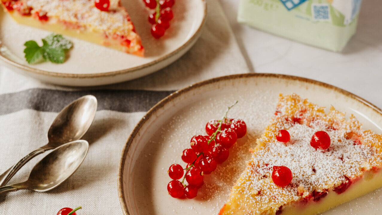 Clafoutis z&nbsp;porzeczkami 